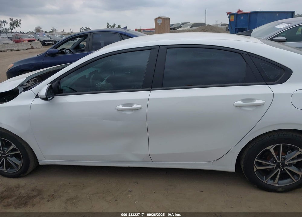 2023 KIA FORTE LXS VIN: 3KPF24AD3PE553806