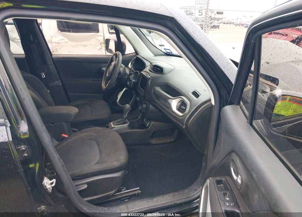 2021 JEEP RENEGADE VIN: ZACNJCAB0MPM33240