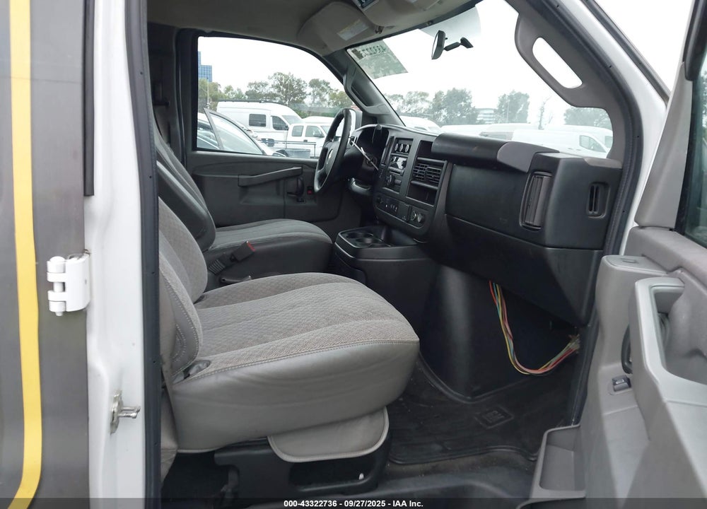 2017 CHEVROLET EXPRESS 3500 VIN: 1GAZGPFG6H1149107