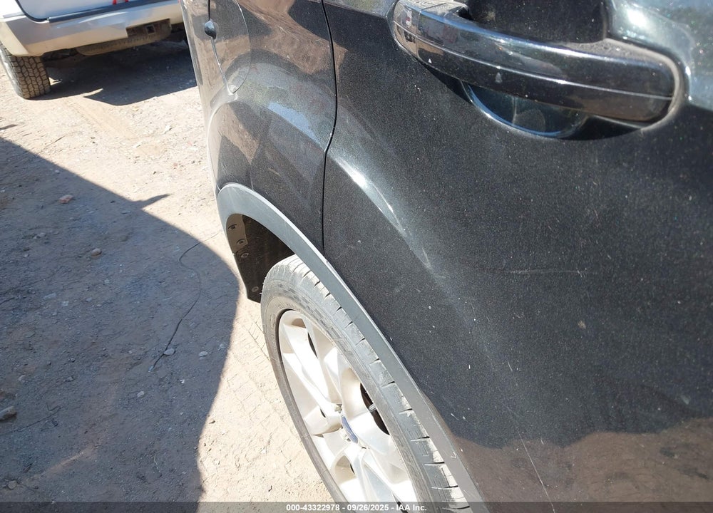 2014 FORD ESCAPE TITANIUM VIN: 1FMCU0J90EUA47331