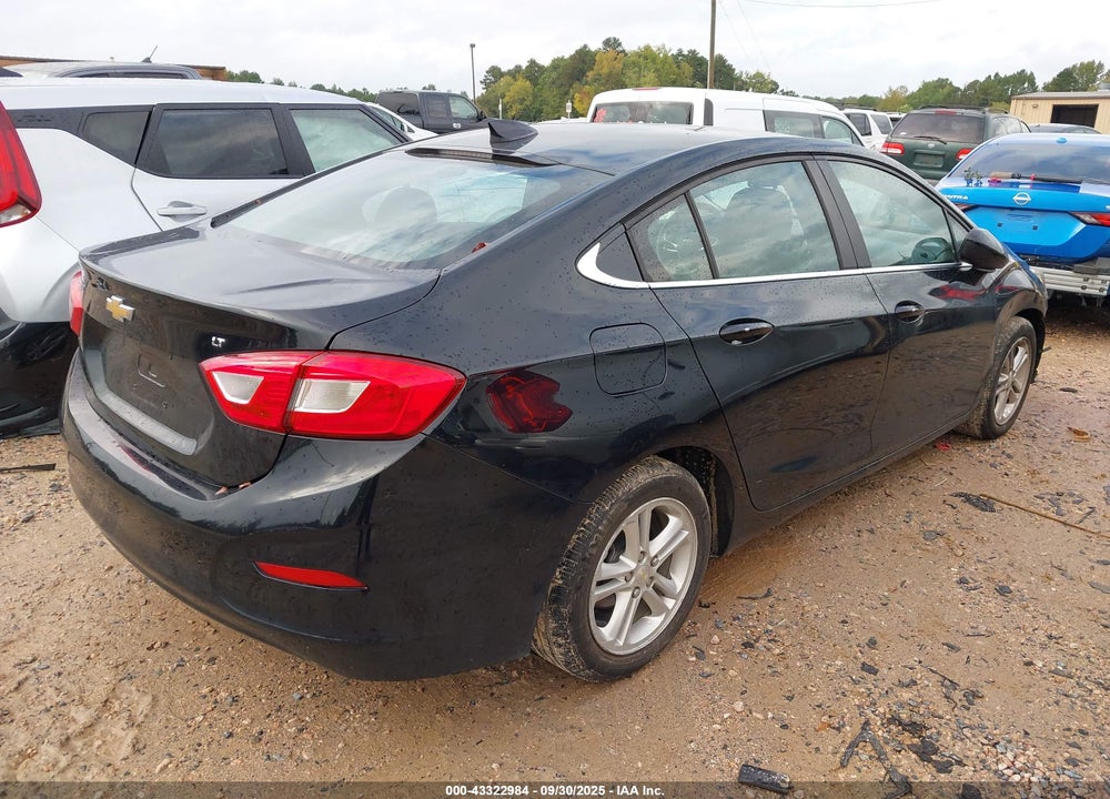 2018 CHEVROLET CRUZE VIN: 1G1BE5SM9J7177400