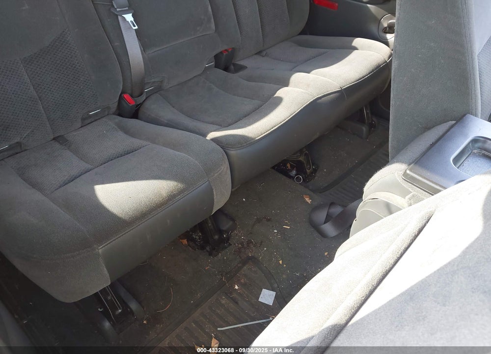 2004 CHEVROLET SILVERADO 1500 LS VIN: 2GCEK13T741431568