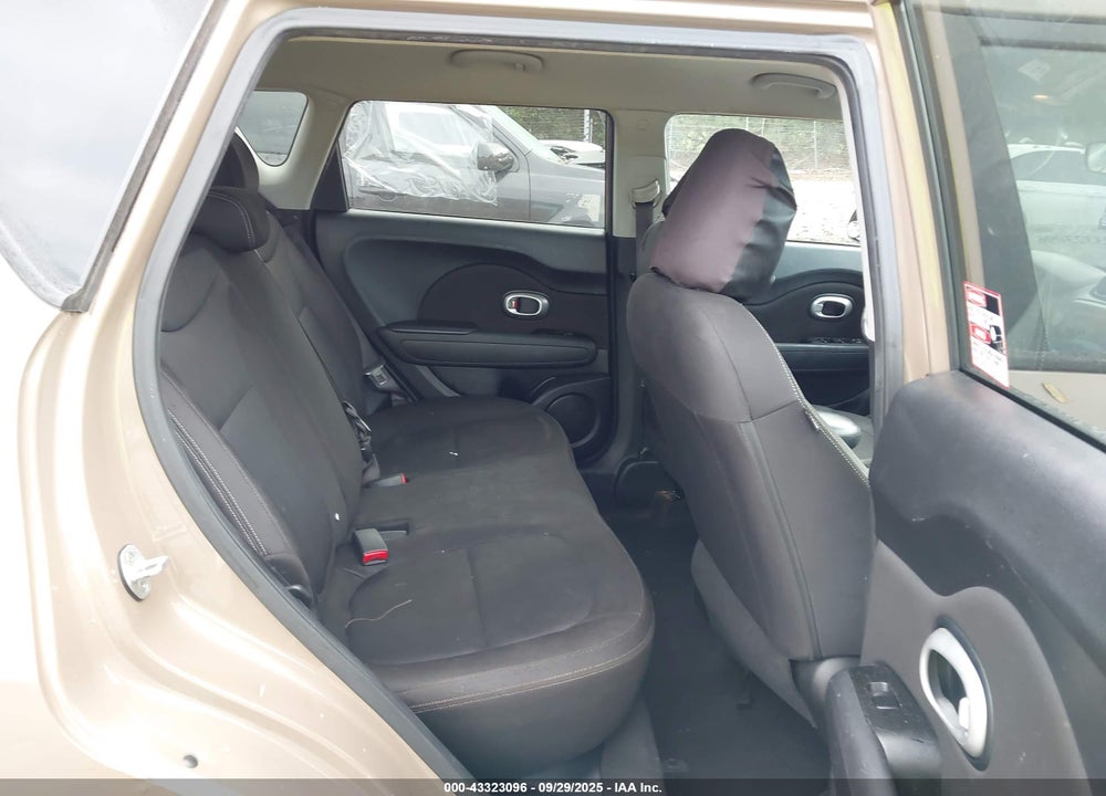 2015 KIA SOUL VIN: KNDJN2A28F7193144