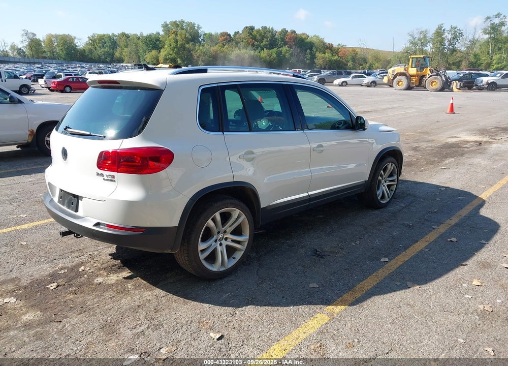 2012 VOLKSWAGEN TIGUAN VIN: WVGBV7AX9CW554133