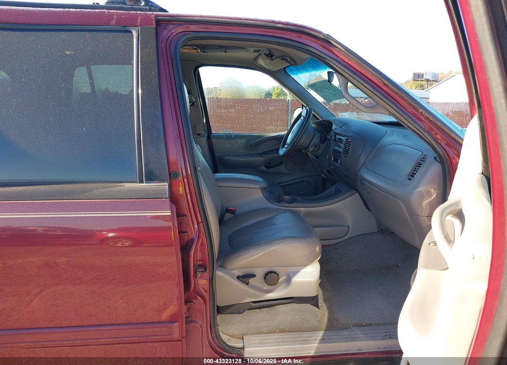 1998 FORD EXPEDITION EDDIE BAUER/XLT VIN: 1FMFU18L5WLA09590
