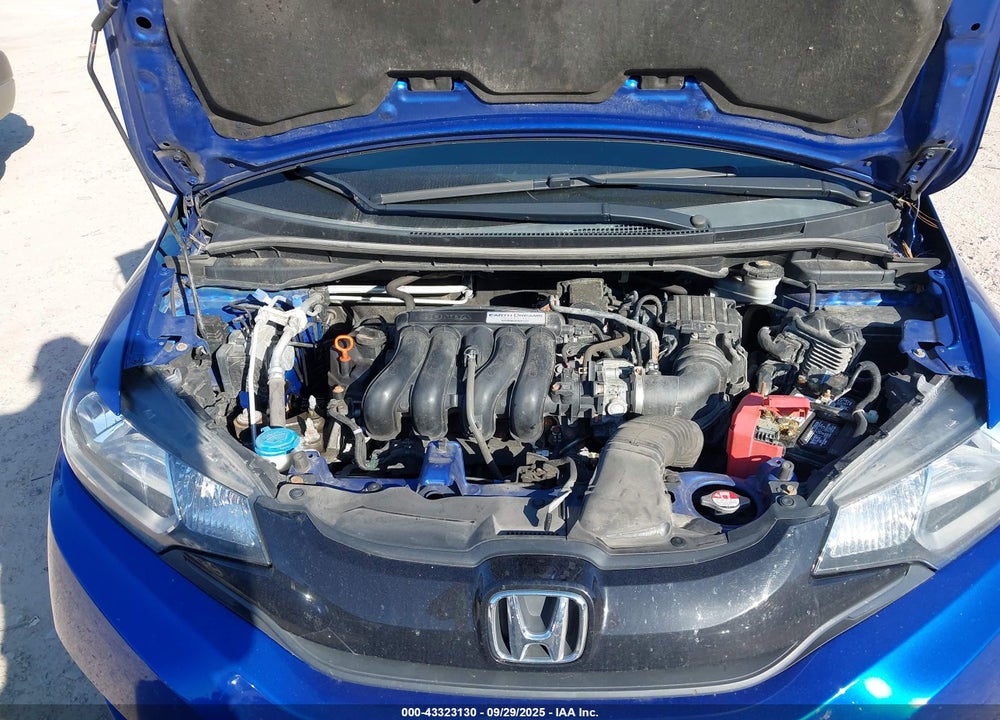 2015 HONDA FIT VIN: 3HGGK5H59FM736819