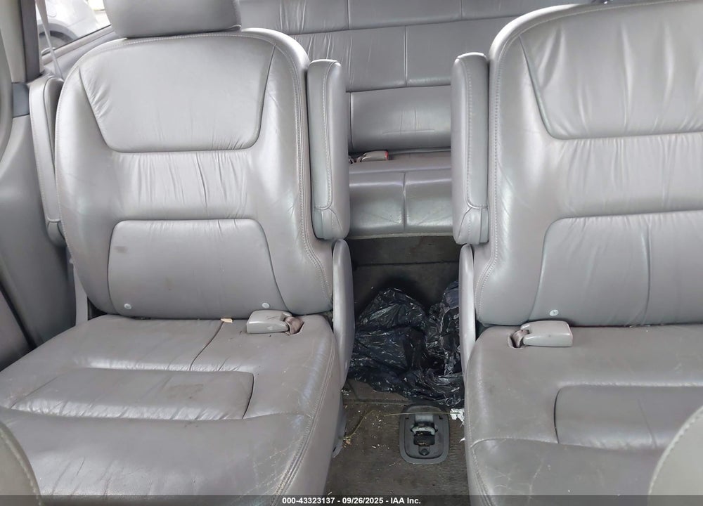 2004 HONDA ODYSSEY EX-L VIN: 5FNRL18794B033415