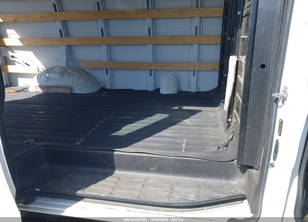 2018 CHEVROLET EXPRESS 2500 WORK VAN VIN: 1GCWGAFG9J1907387