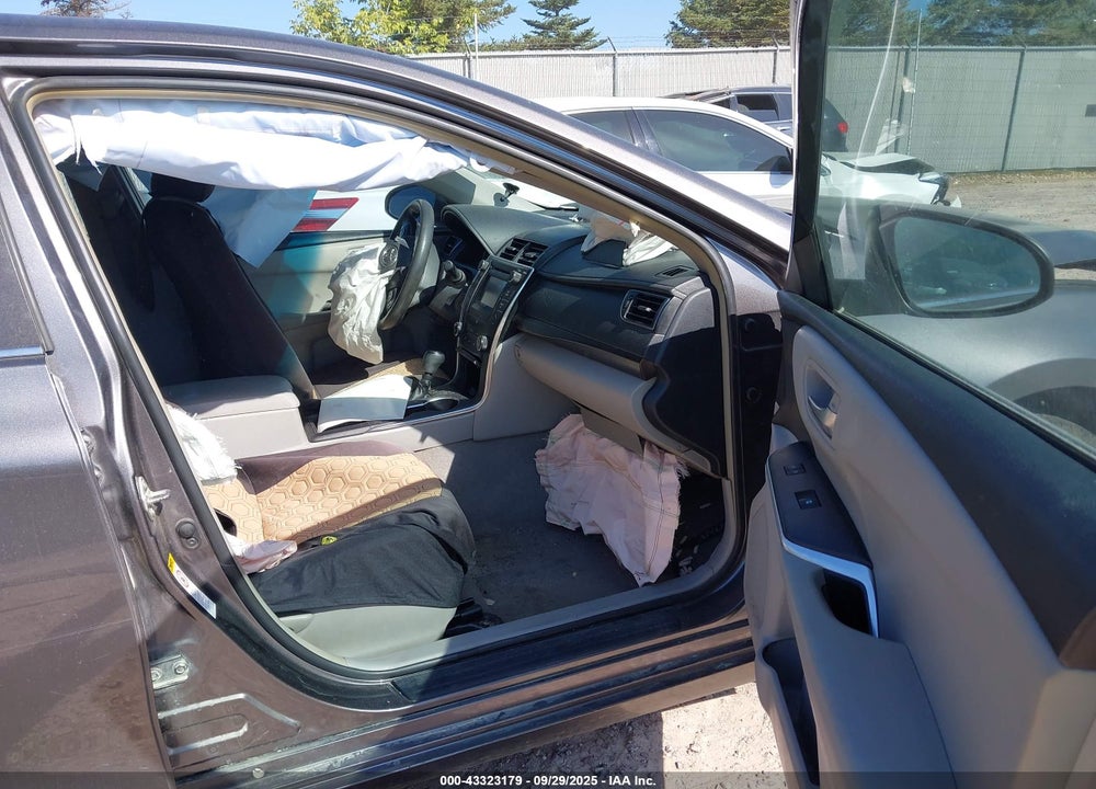 2016 TOYOTA CAMRY VIN: 4T4BF1FK4GR563661