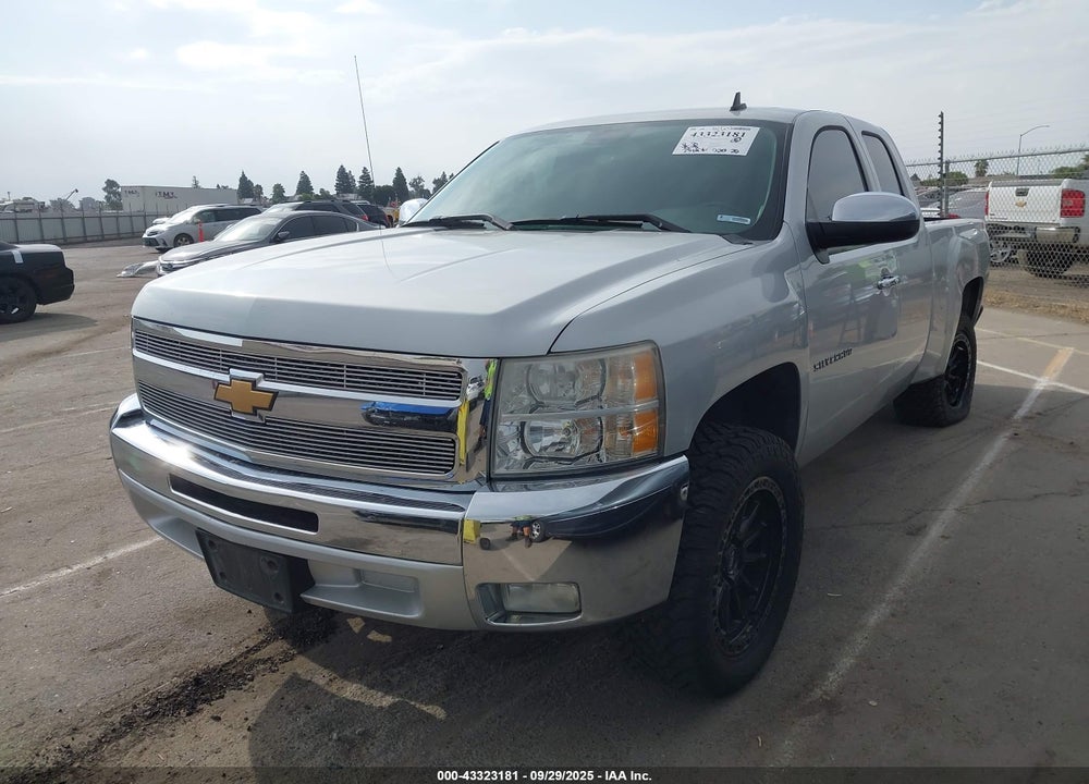 2013 CHEVROLET SILVERADO 1500 VIN: 1GCRCSE03DZ151838