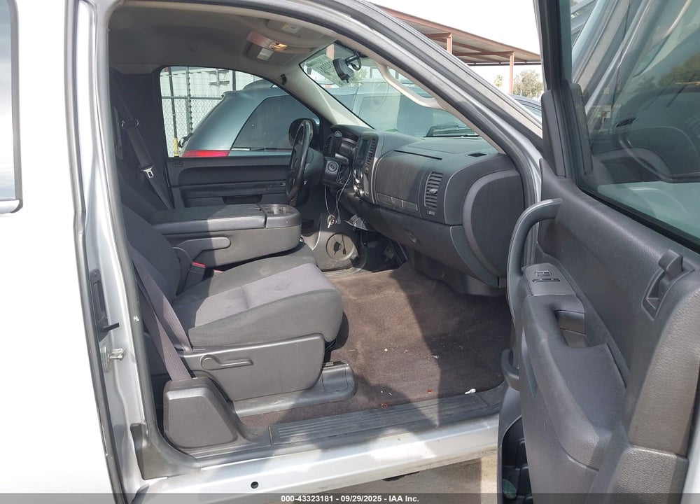 2013 CHEVROLET SILVERADO 1500 VIN: 1GCRCSE03DZ151838
