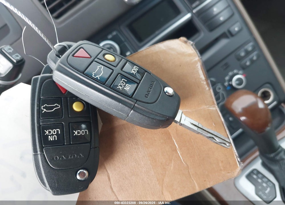 2008 VOLVO XC90 VIN: YV4CZ852181442509