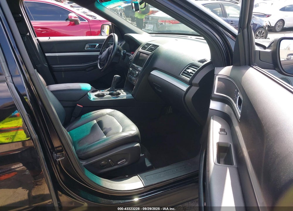 2016 FORD EXPLORER VIN: 1FM5K7D80GGD25639