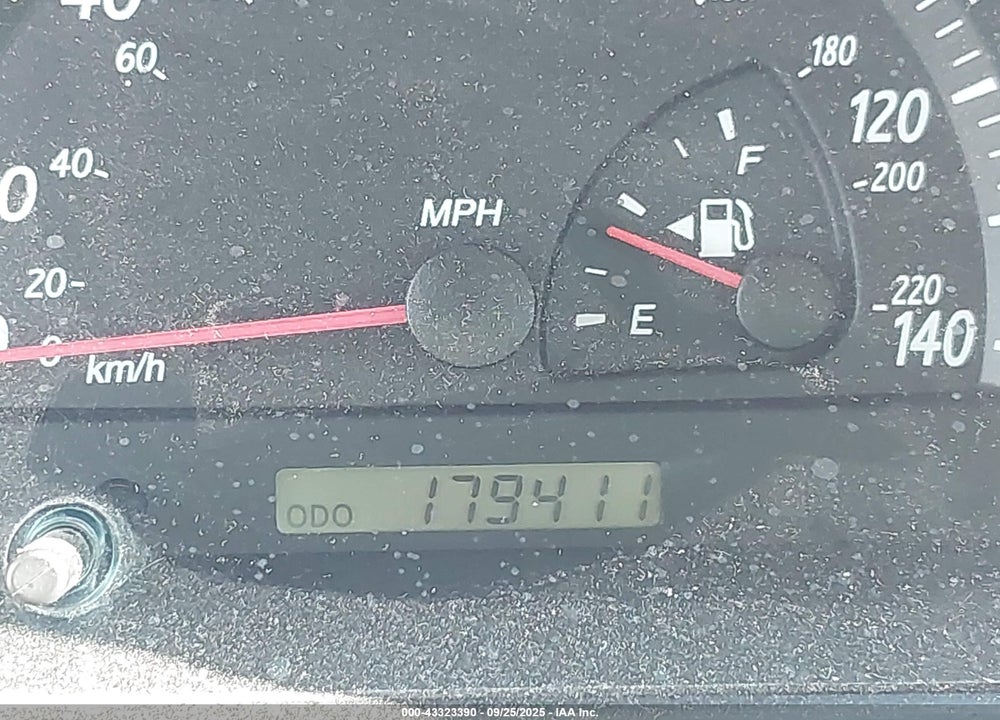 2003 TOYOTA CAMRY LE VIN: 4T1BE32K13U162951