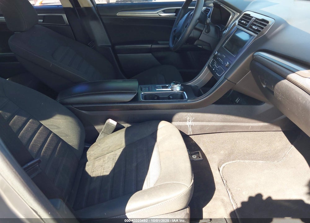 2020 FORD FUSION VIN: 3FA6P0HD3LR184244