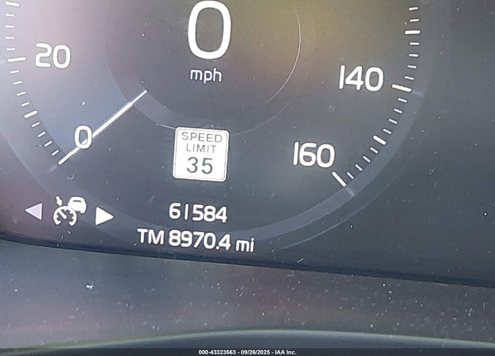 2021 VOLVO XC40 VIN: YV4162UM3M2576085
