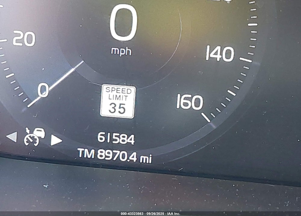 2021 VOLVO XC40 VIN: YV4162UM3M2576085