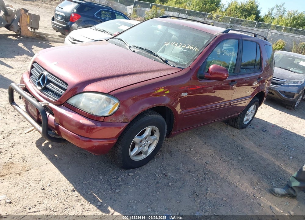 2000 MERCEDES-BENZ ML 320 VIN: 4JGAB54E4YA156089