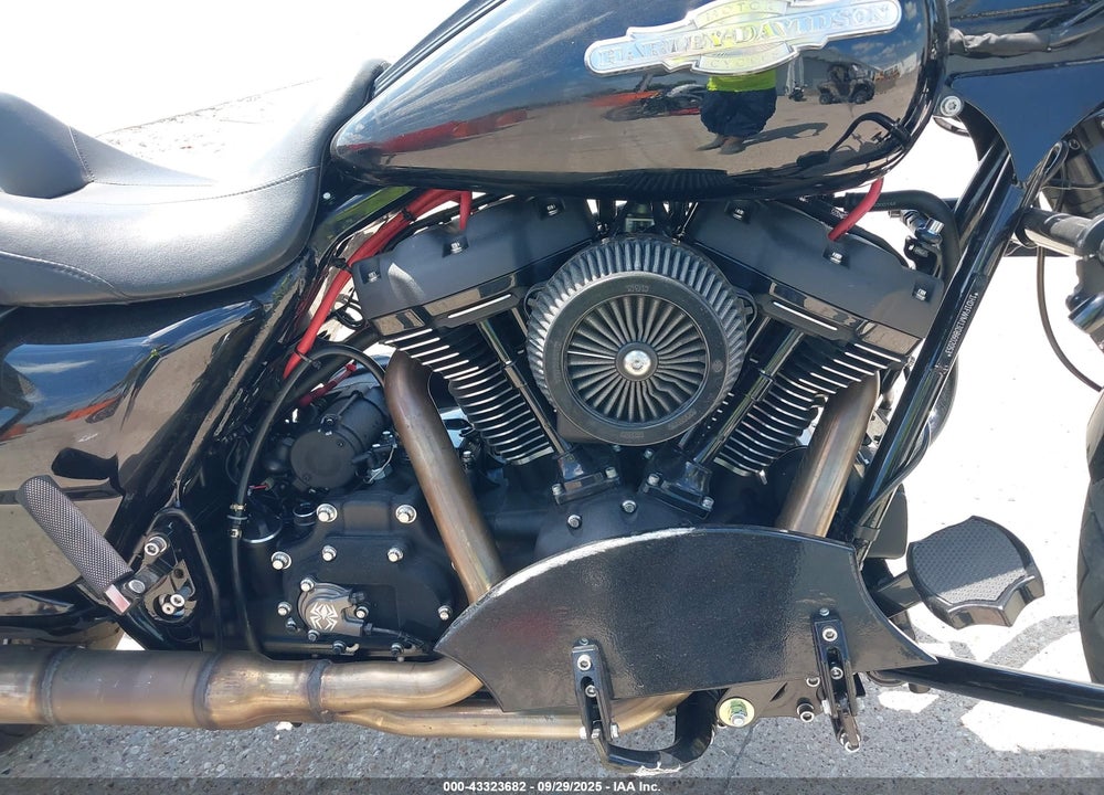 2013 HARLEY-DAVIDSON FLHR SHRINE VIN: 1HD1FWM13DB602053