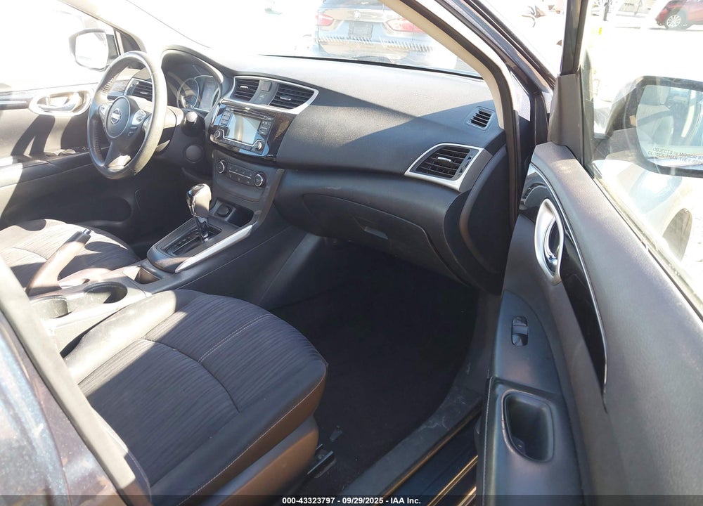 2017 NISSAN SENTRA SV VIN: 3N1AB7AP0HL640083