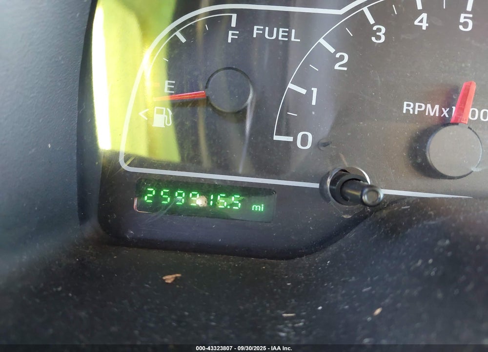 2000 FORD WINDSTAR SE VIN: 2FMZA5241YBB86929