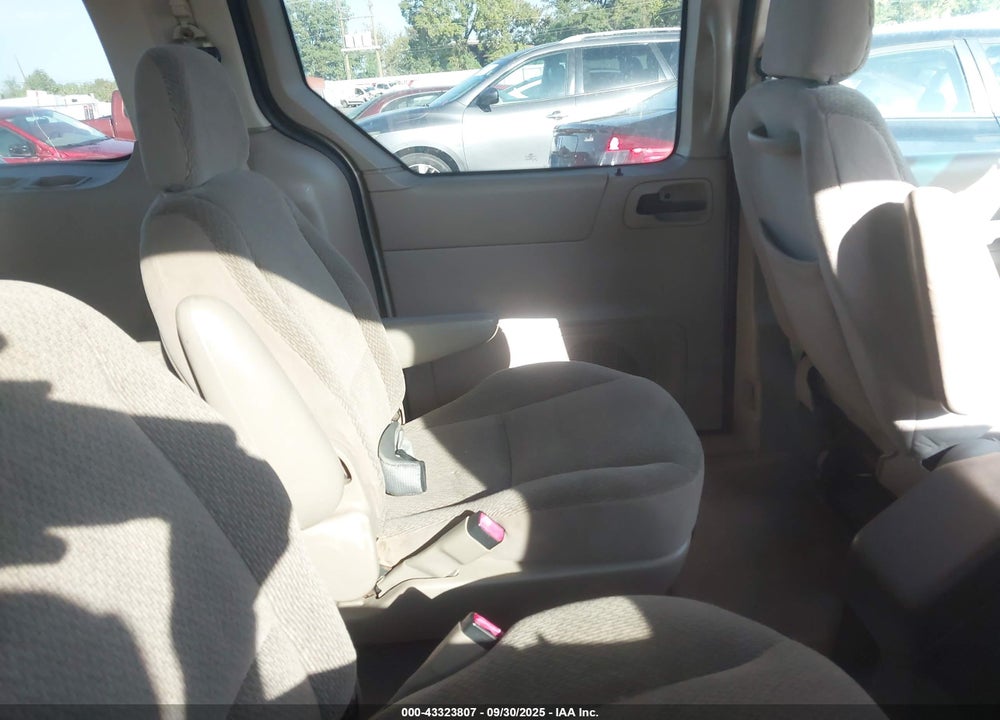 2000 FORD WINDSTAR SE VIN: 2FMZA5241YBB86929