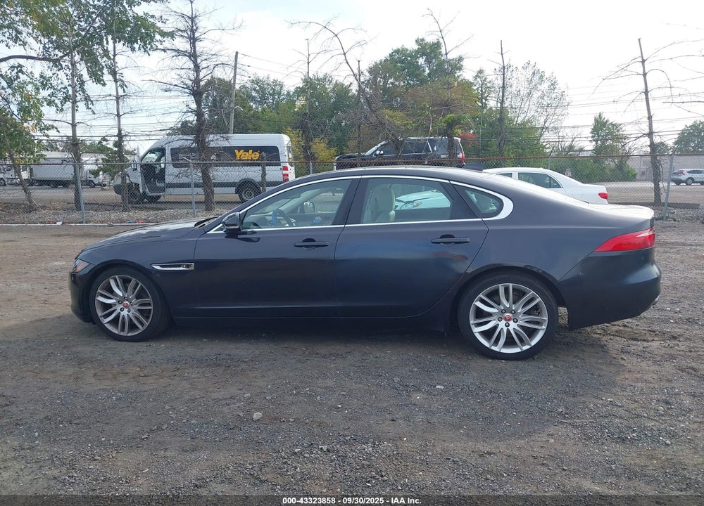 2017 JAGUAR XF 35T PRESTIGE VIN: SAJBK4BV9HCY34783