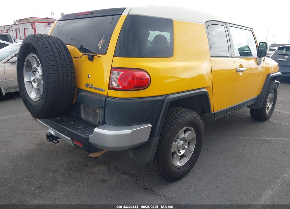 2008 TOYOTA FJ CRUISER VIN: JTEBU11F38K023791