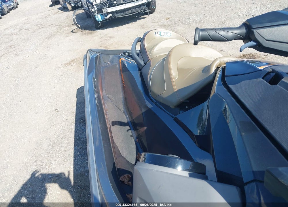 2022 SEADOO GTX 230 LIMITED VIN: YDV87651E222