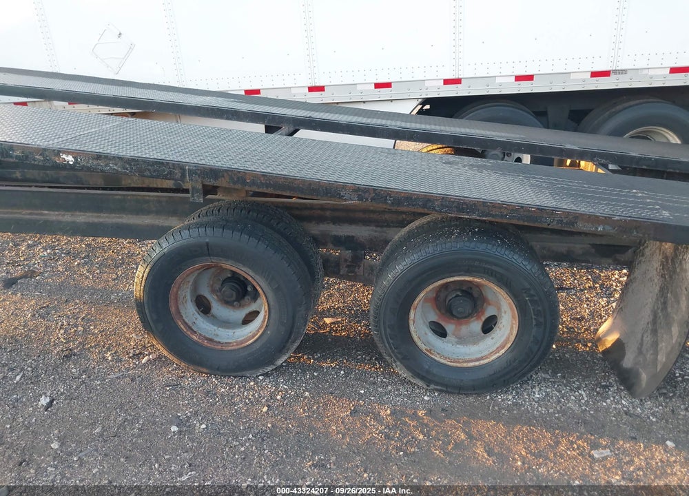 2000 KAUFMAN UNKNOWN VIN: 15XFW5036Y1003104