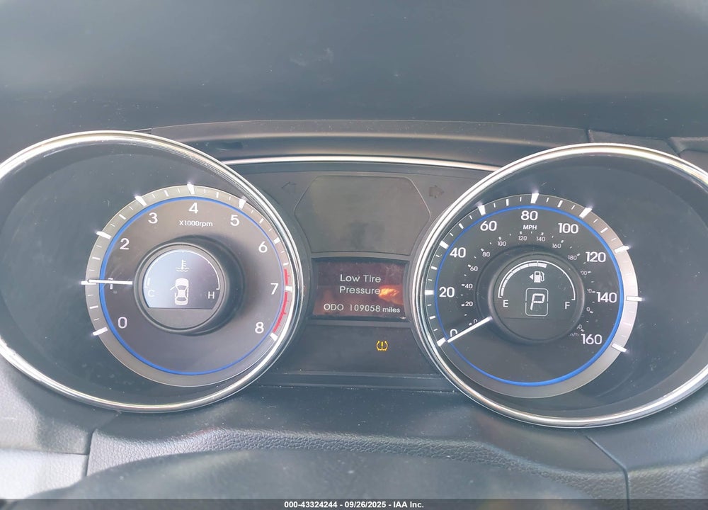 2013 HYUNDAI SONATA VIN: 5NPEB4AC0DH737160