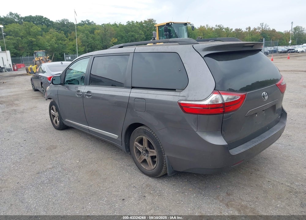 2017 TOYOTA SIENNA LE 8 PASSENGER VIN: 5TDKZ3DCXHS795474