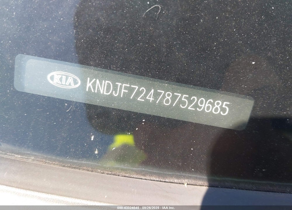 2008 KIA SPORTAGE LX VIN: KNDJF724787529685