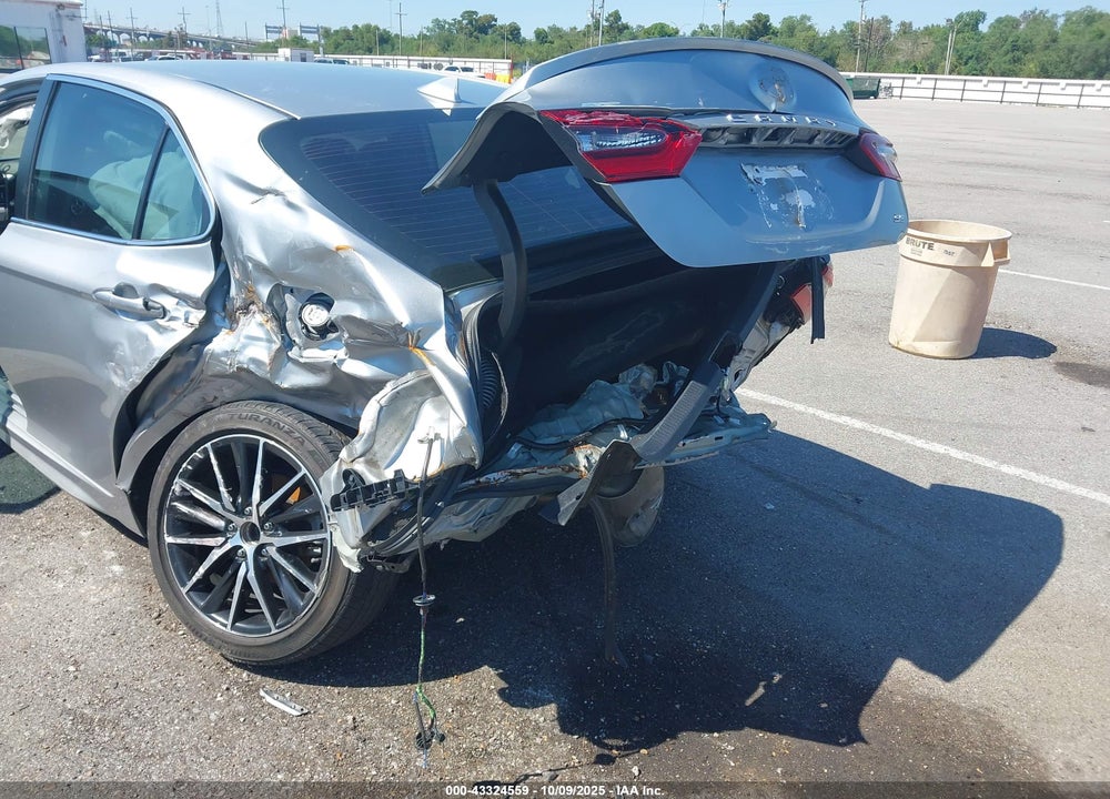 2021 TOYOTA CAMRY VIN: 4T1G11AK2MU489318