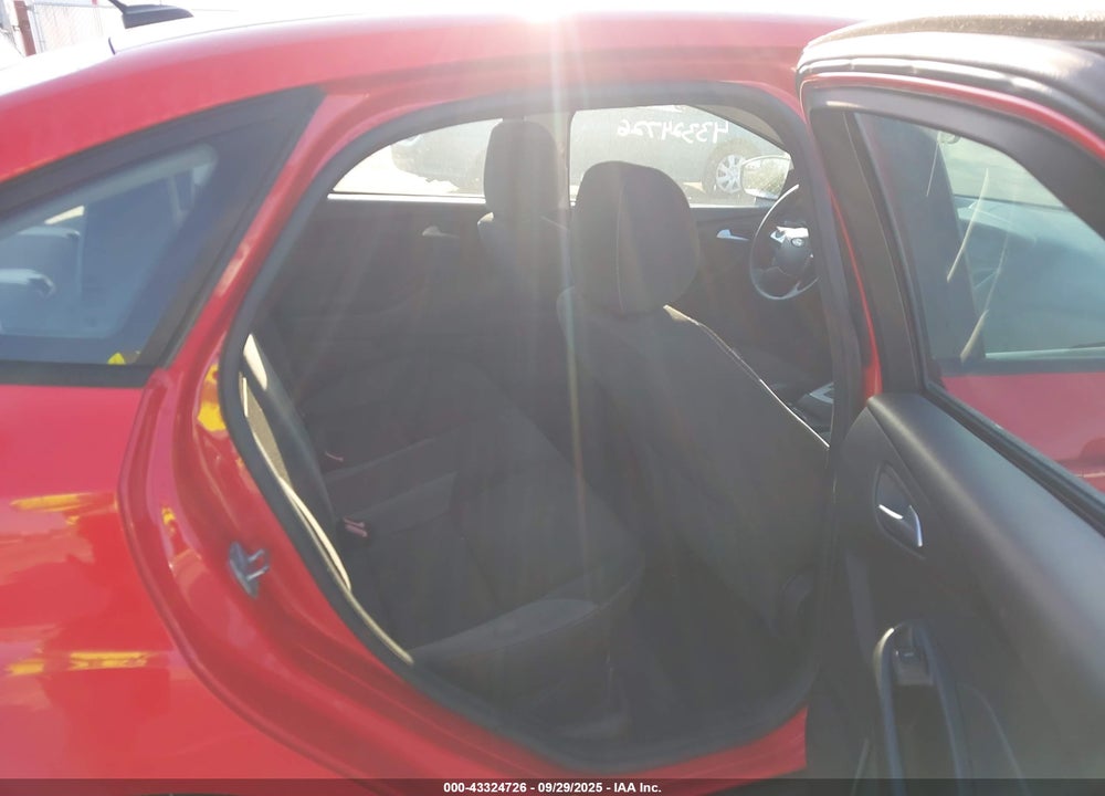 2014 FORD FOCUS SE VIN: 1FADP3F20EL116561
