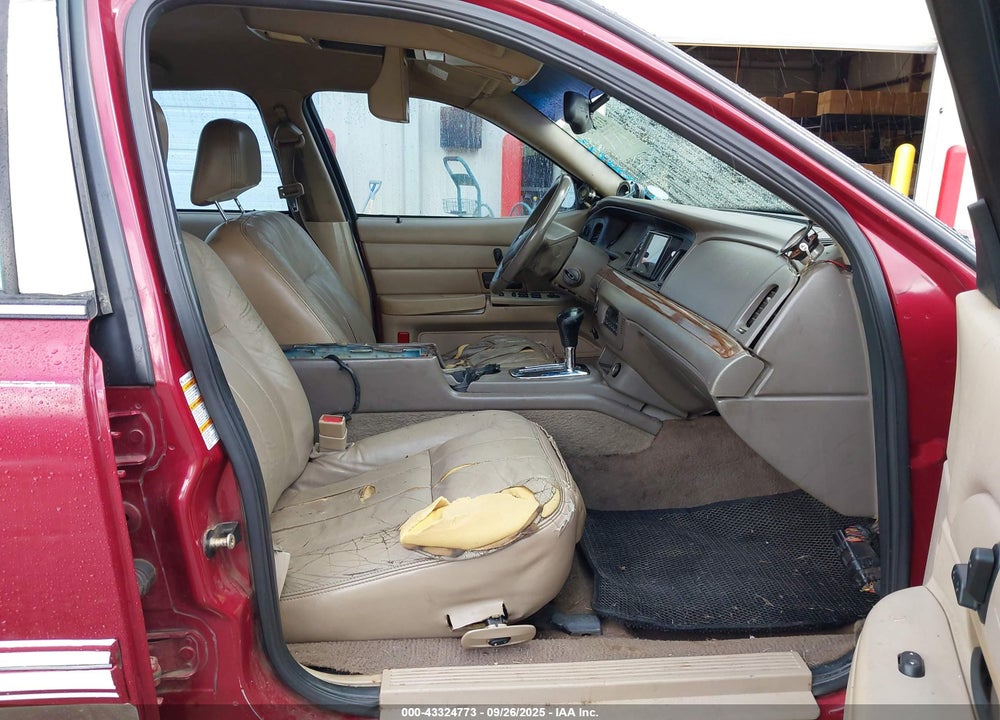 2003 FORD CROWN VICTORIA LX VIN: 2FAHP74W53X157086