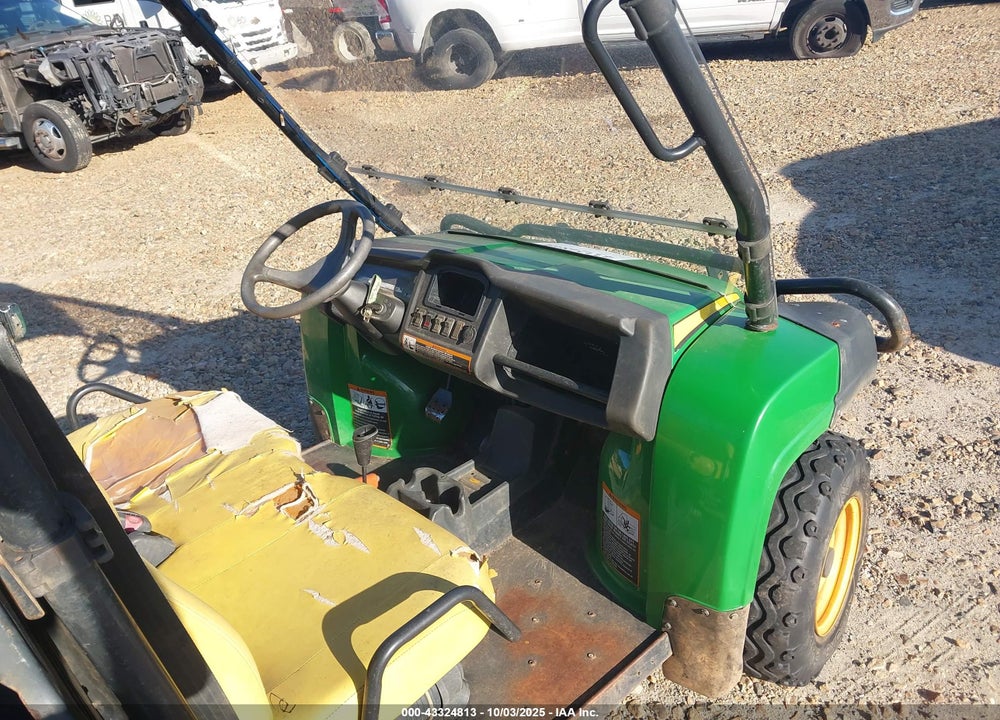 2012 JOHN DEERE 855D UTV VIN: 1M0855DSHBM041781