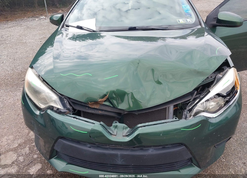 2015 TOYOTA COROLLA LE VIN: 2T1BURHE8FC377952