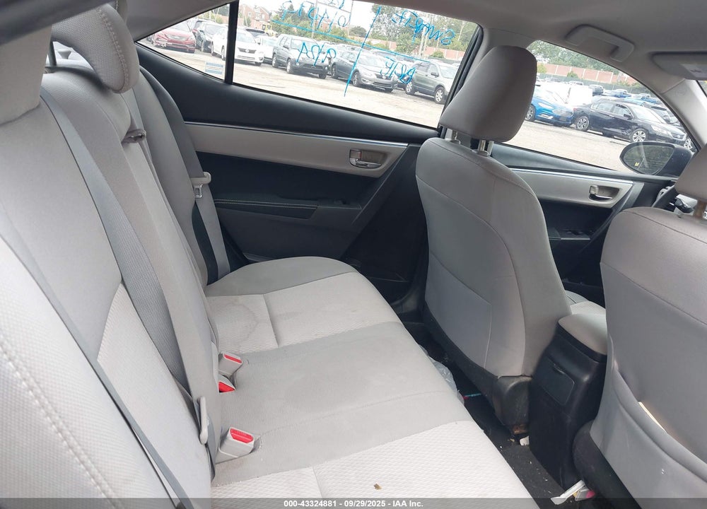 2015 TOYOTA COROLLA LE VIN: 2T1BURHE8FC377952