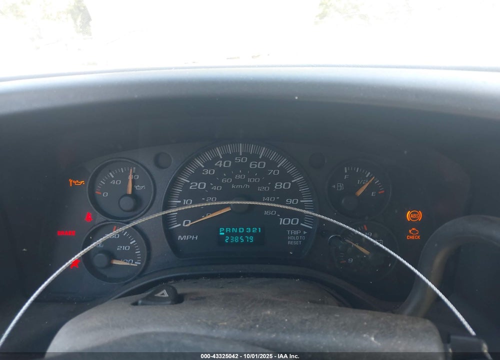 2006 CHEVROLET EXPRESS WORK VAN VIN: 1GCHG39U261117880