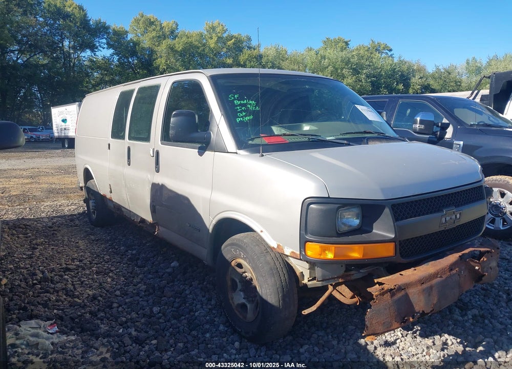2006 CHEVROLET EXPRESS WORK VAN VIN: 1GCHG39U261117880