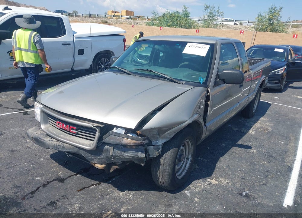 2001 GMC SONOMA SLS VIN: 1GTCS19W518244718