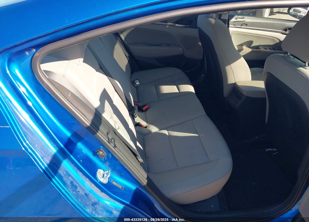 2018 HYUNDAI ELANTRA VIN: 5NPD84LF7JH275967