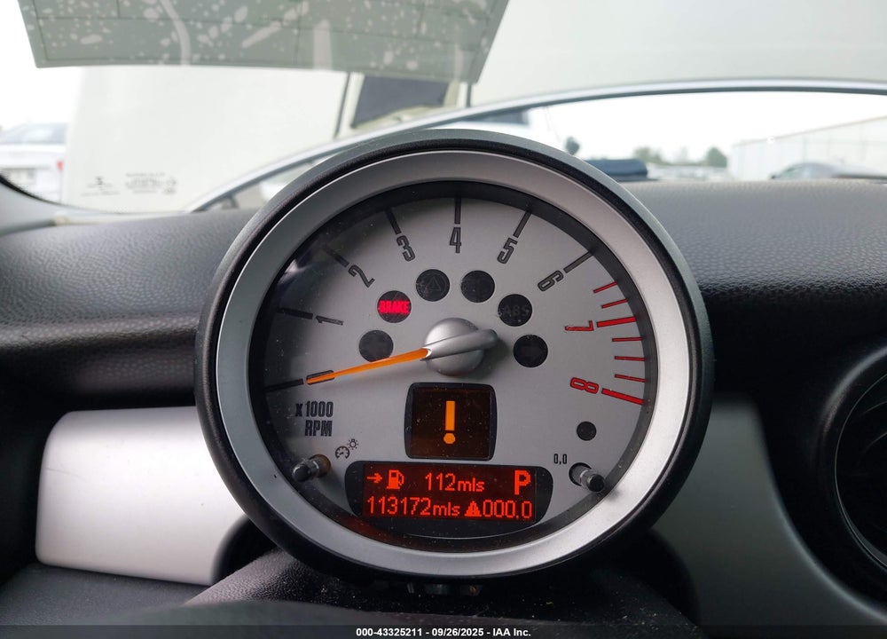 2010 MINI COOPER VIN: WMWMF3C52ATZ62595