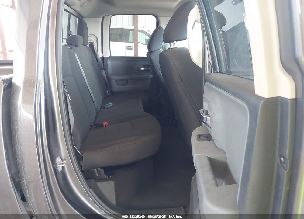 2019 RAM 1500 CLASSIC WARLOCK  4X2 6'4 BOX VIN: 1C6RR6GG4KS676176