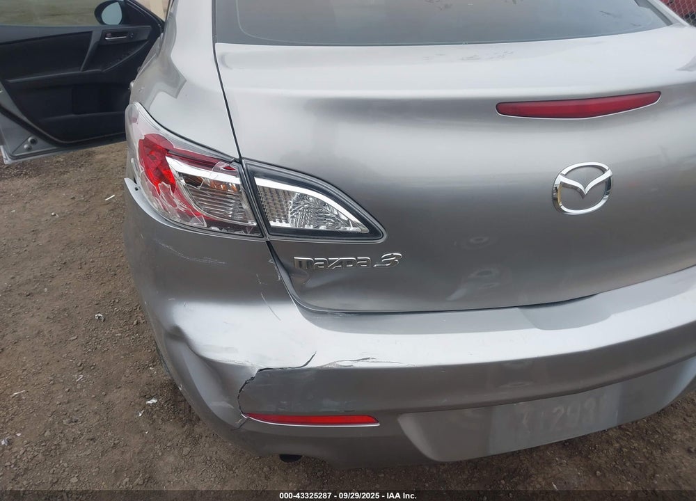 2013 MAZDA 3 VIN: JM1BL1UP5D1735666