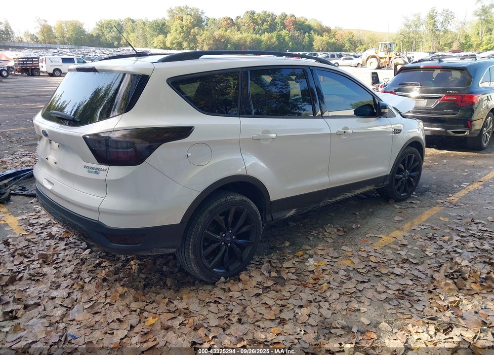 2017 FORD ESCAPE VIN: 1FMCU9J95HUB70549