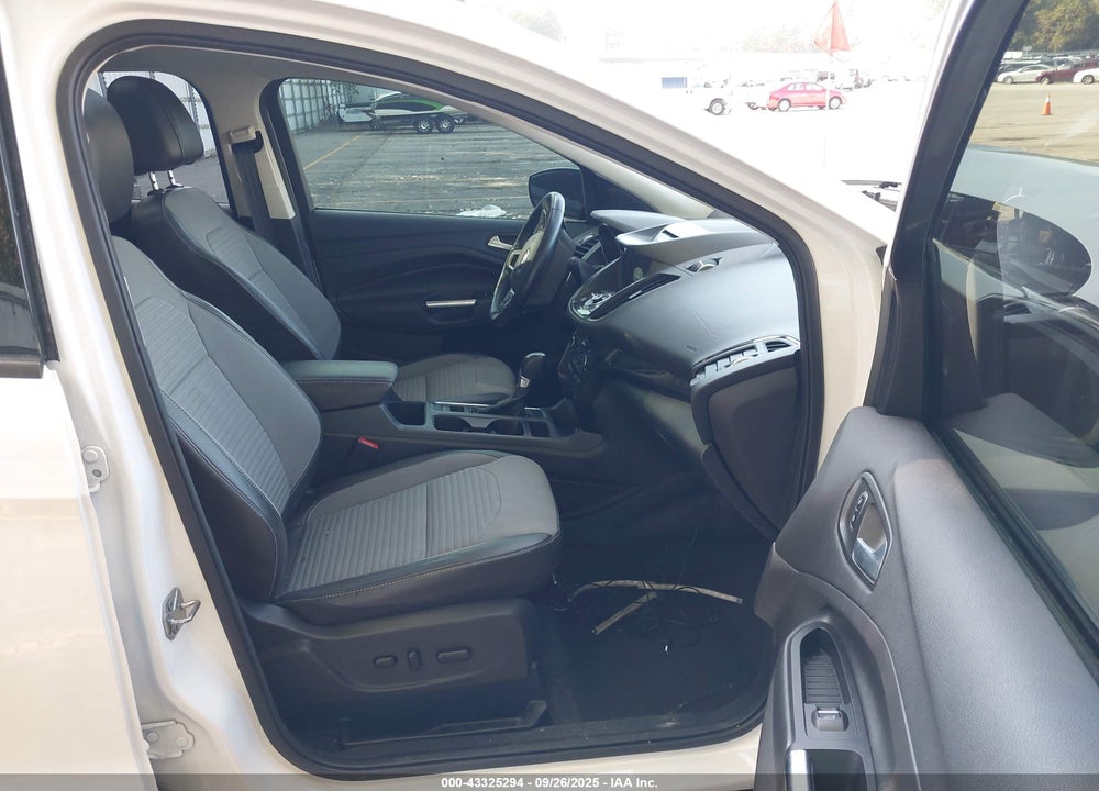 2017 FORD ESCAPE VIN: 1FMCU9J95HUB70549