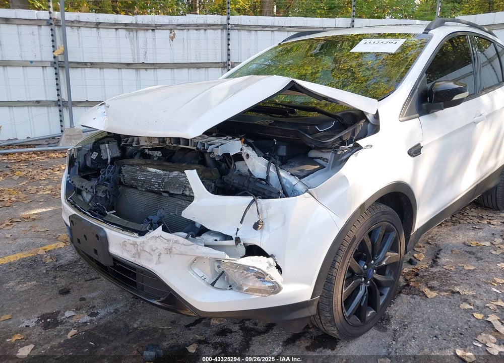 2017 FORD ESCAPE VIN: 1FMCU9J95HUB70549