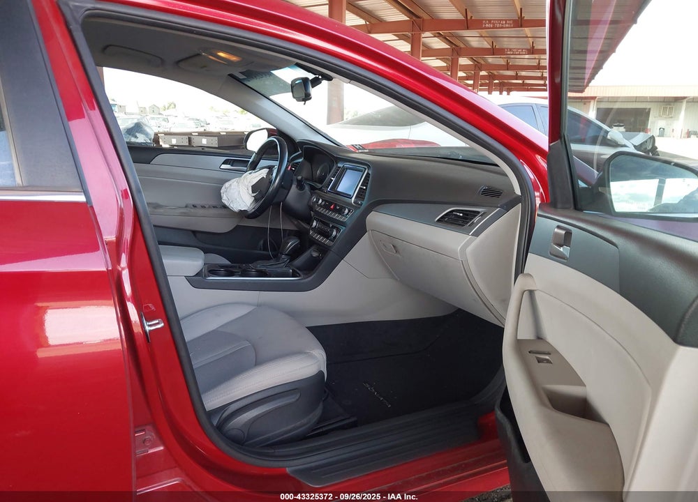 2018 HYUNDAI SONATA VIN: 5NPE34AF0JH657120